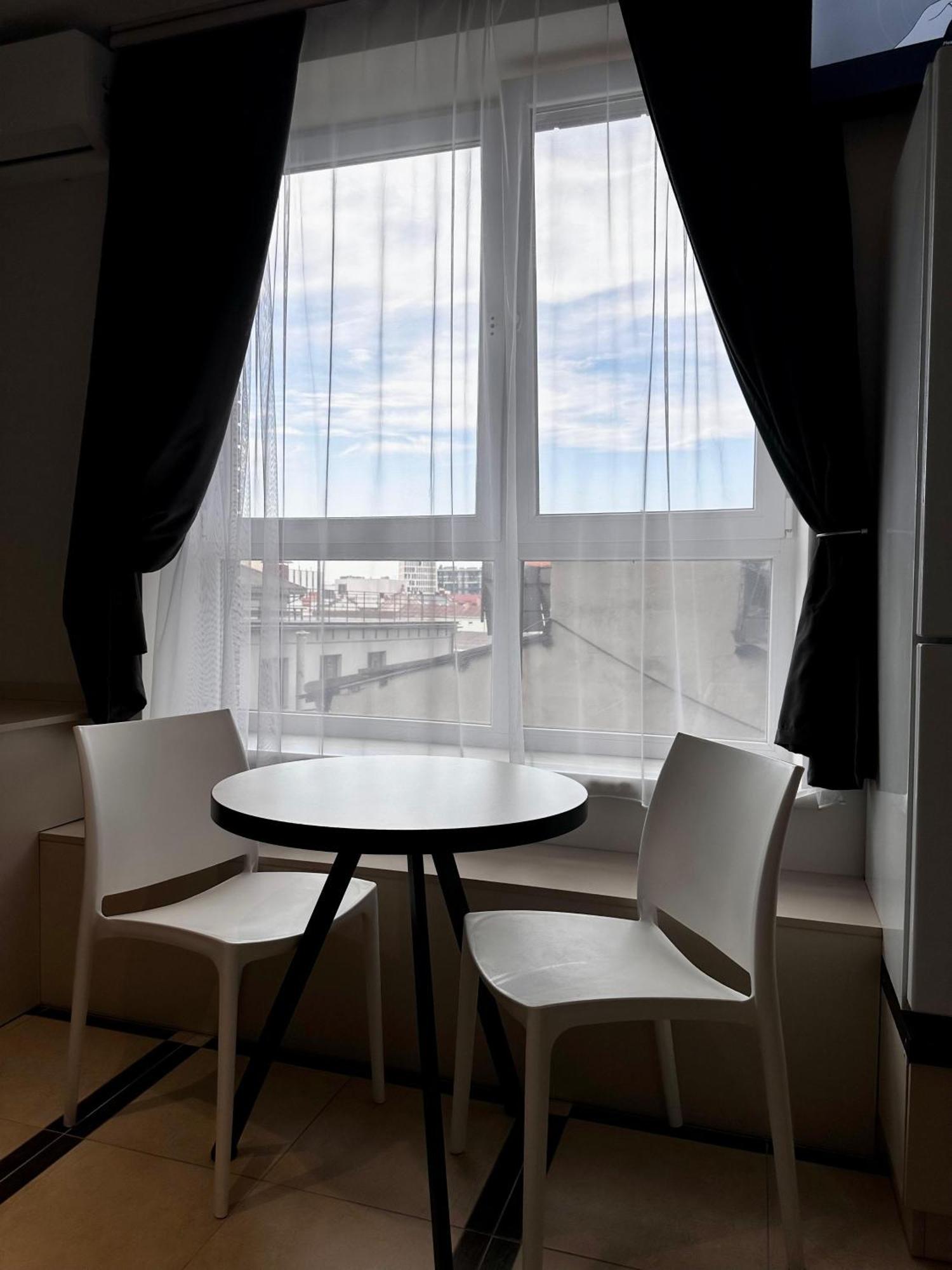 Opera Center Hotel & Apartments 利沃夫 外观 照片