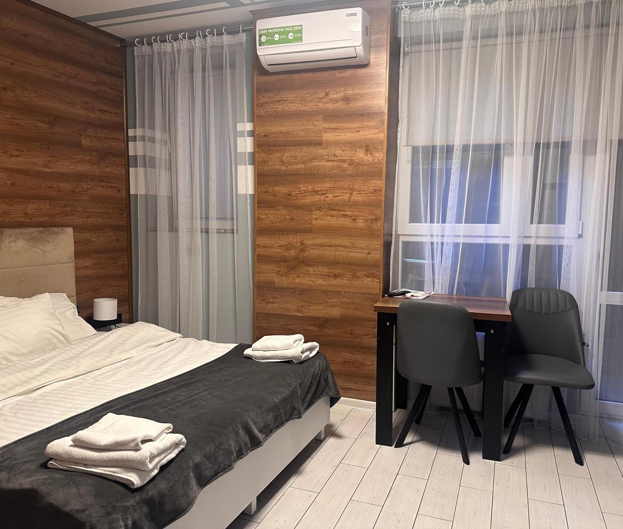 Opera Center Hotel & Apartments 利沃夫 外观 照片