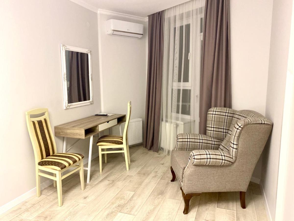 Opera Center Hotel & Apartments 利沃夫 外观 照片
