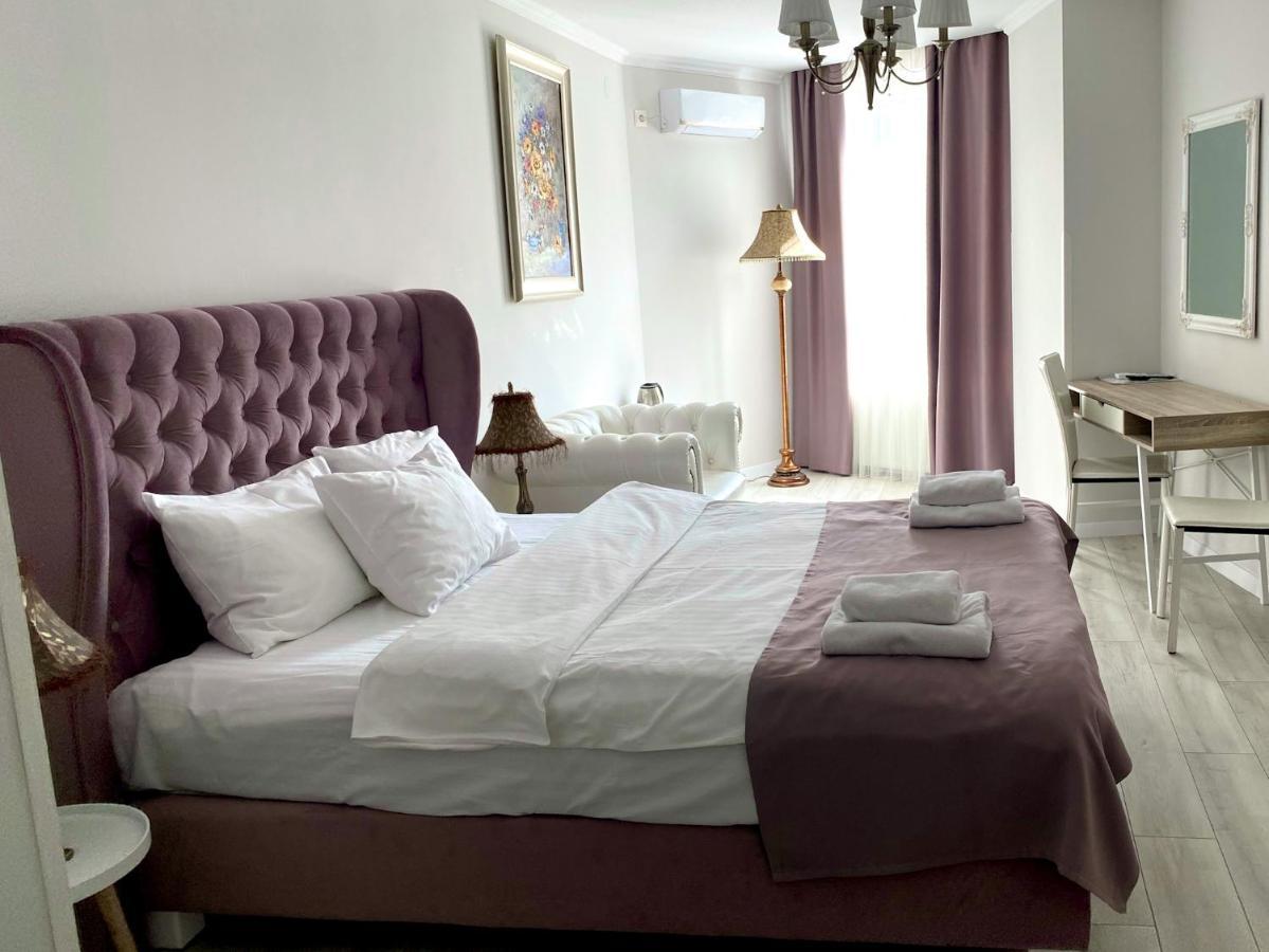 Opera Center Hotel & Apartments 利沃夫 外观 照片